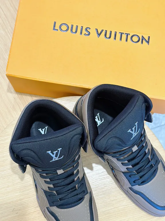 Louis Vuitton Shoe 